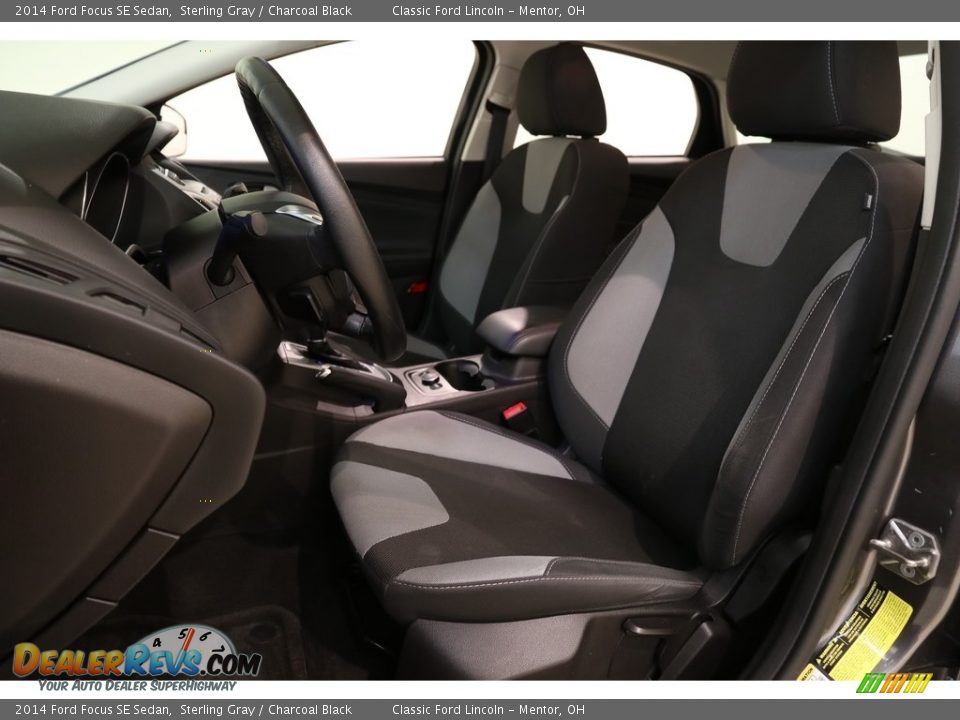 2014 Ford Focus SE Sedan Sterling Gray / Charcoal Black Photo #5