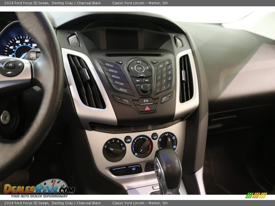 2014 Ford Focus SE Sedan Sterling Gray / Charcoal Black Photo #9