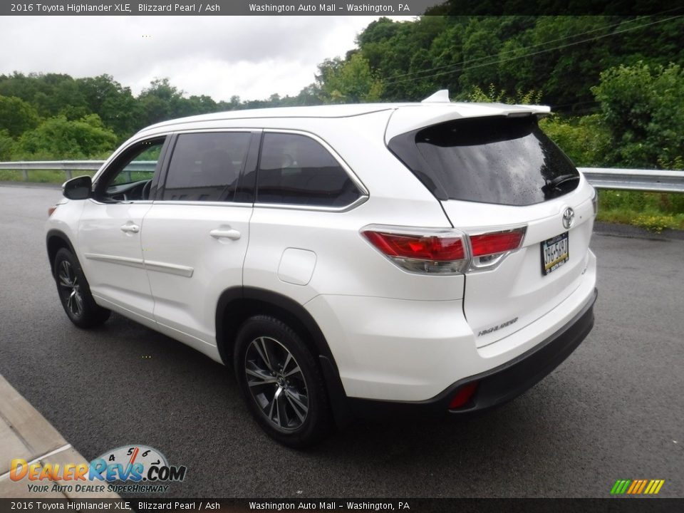 2016 Toyota Highlander XLE Blizzard Pearl / Ash Photo #8