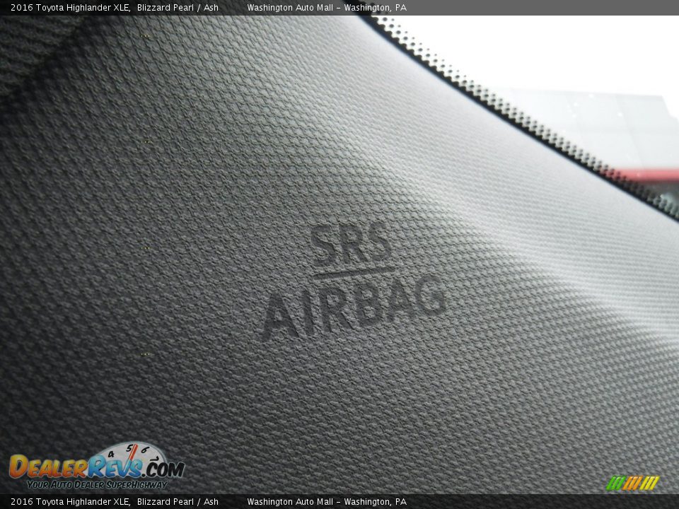 2016 Toyota Highlander XLE Blizzard Pearl / Ash Photo #22