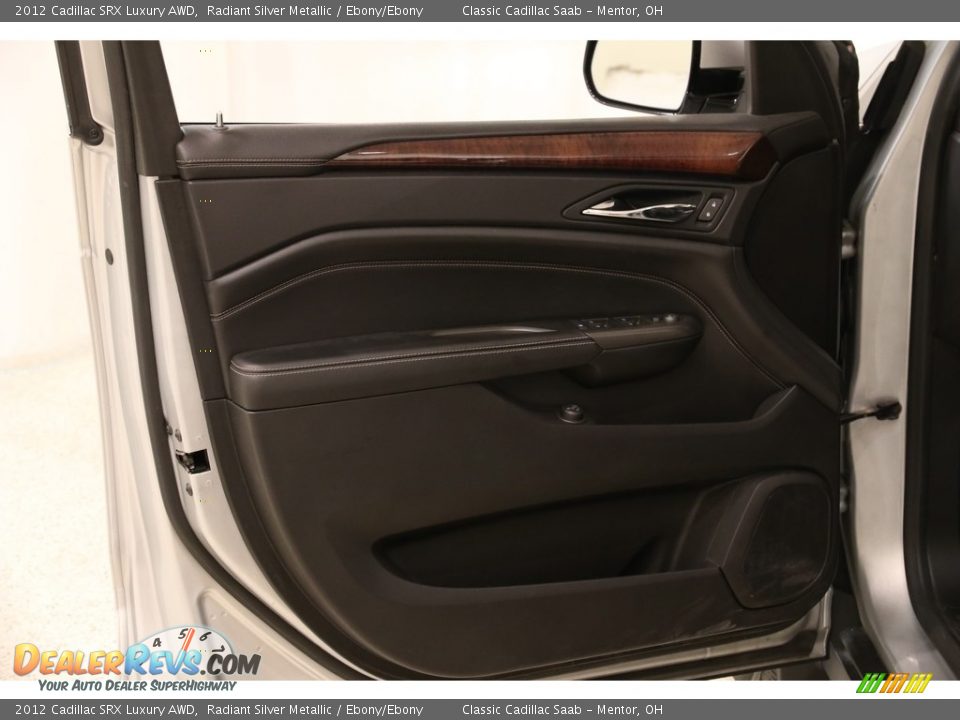 2012 Cadillac SRX Luxury AWD Radiant Silver Metallic / Ebony/Ebony Photo #4