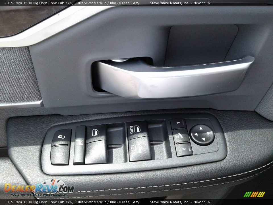 2019 Ram 3500 Big Horn Crew Cab 4x4 Billet Silver Metallic / Black/Diesel Gray Photo #9