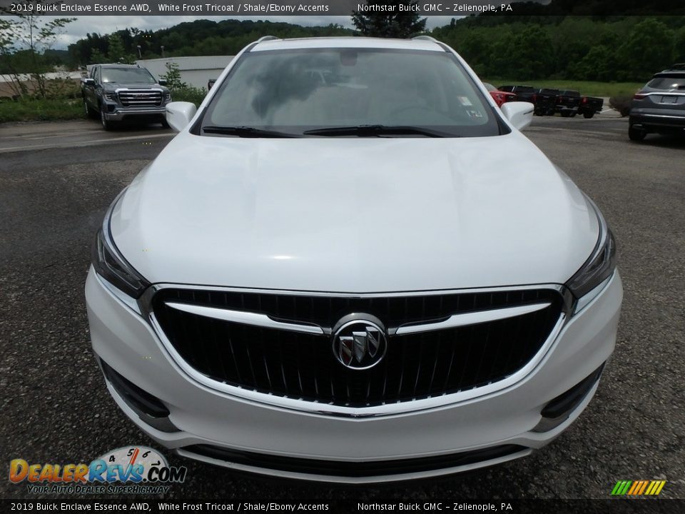 2019 Buick Enclave Essence AWD White Frost Tricoat / Shale/Ebony Accents Photo #2