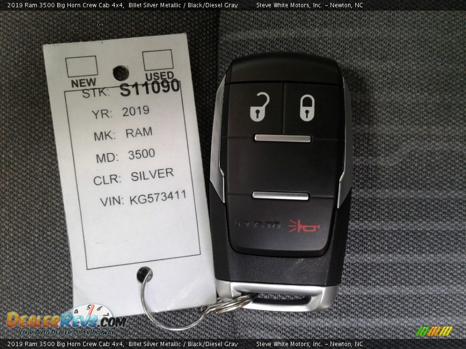2019 Ram 3500 Big Horn Crew Cab 4x4 Billet Silver Metallic / Black/Diesel Gray Photo #32