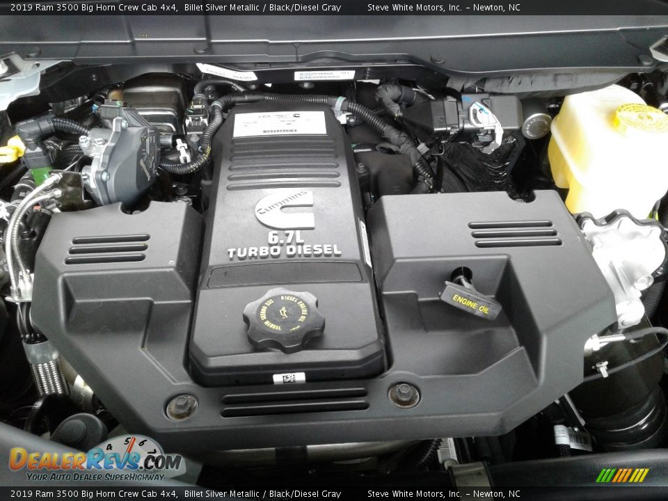 2019 Ram 3500 Big Horn Crew Cab 4x4 Billet Silver Metallic / Black/Diesel Gray Photo #33