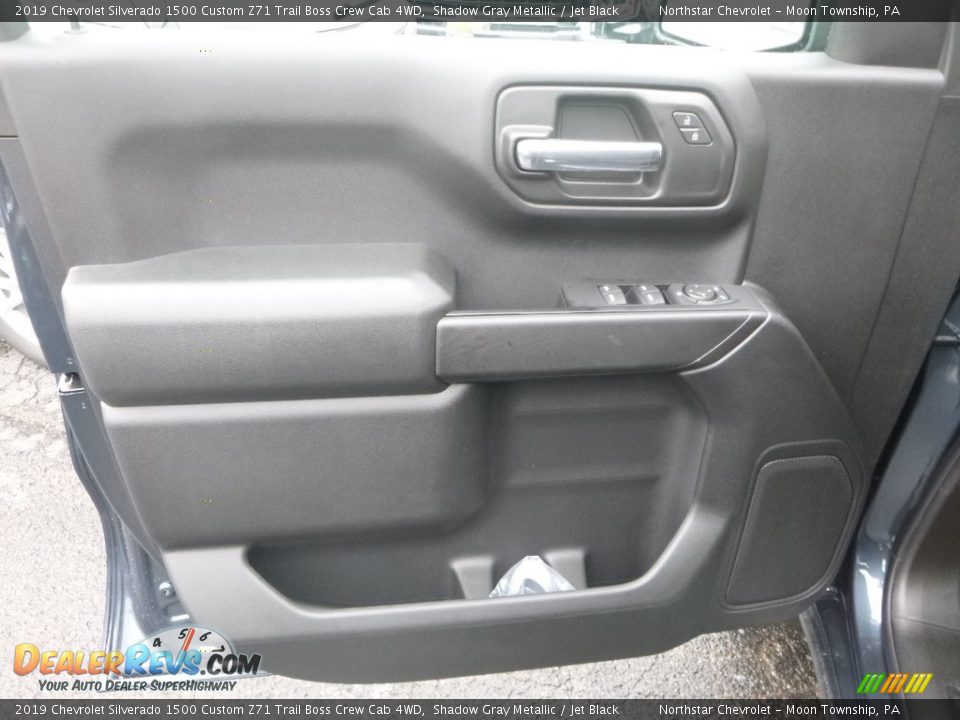 2019 Chevrolet Silverado 1500 Custom Z71 Trail Boss Crew Cab 4WD Shadow Gray Metallic / Jet Black Photo #15