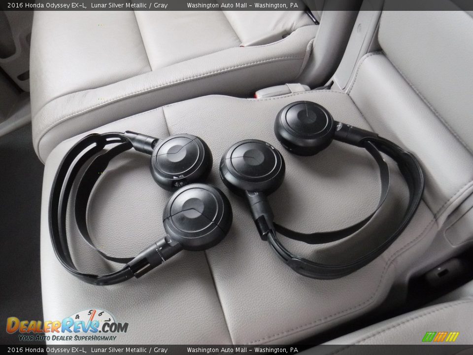 2016 Honda Odyssey EX-L Lunar Silver Metallic / Gray Photo #11