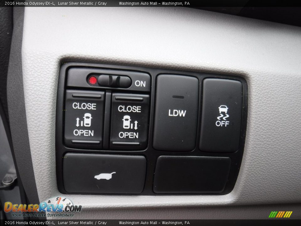 2016 Honda Odyssey EX-L Lunar Silver Metallic / Gray Photo #17
