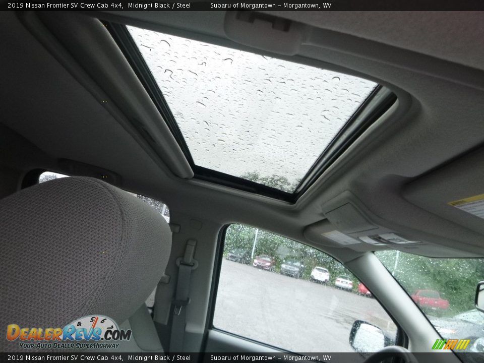 2019 Nissan Frontier SV Crew Cab 4x4 Midnight Black / Steel Photo #12