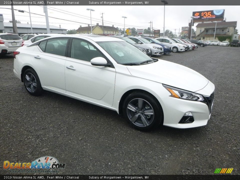 2019 Nissan Altima SL AWD Pearl White / Charcoal Photo #1