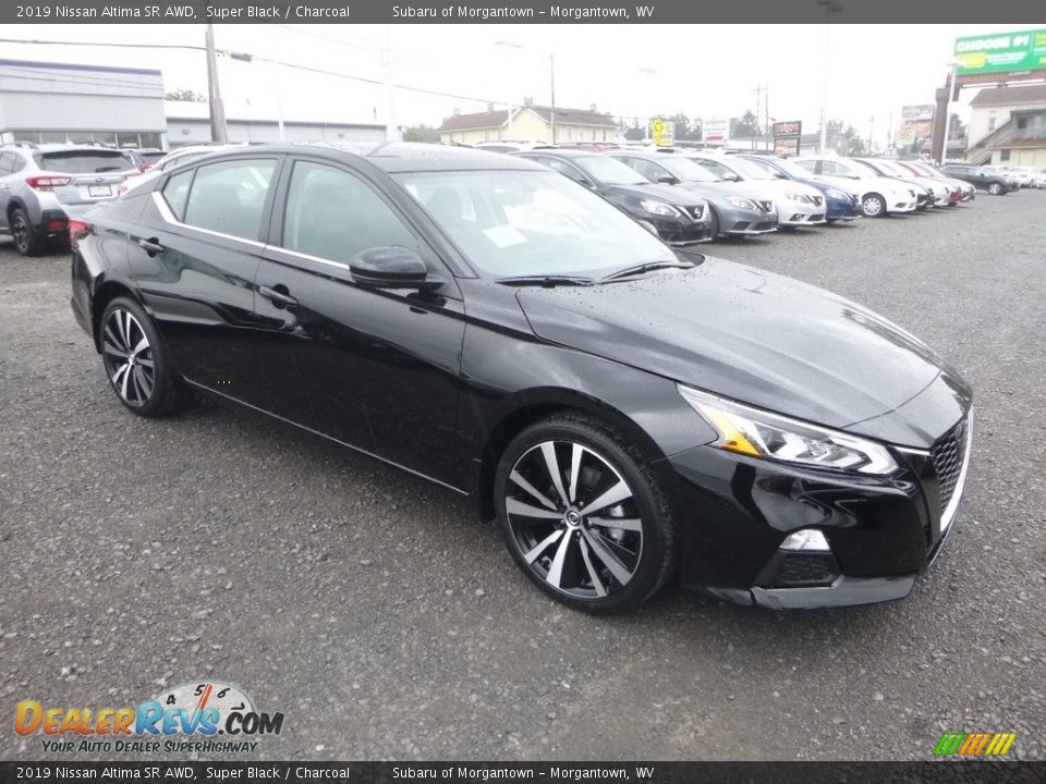 2019 Nissan Altima SR AWD Super Black / Charcoal Photo #1