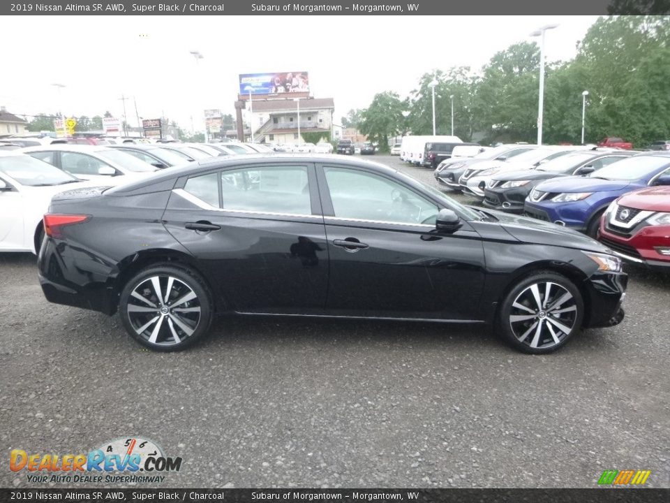 2019 Nissan Altima SR AWD Super Black / Charcoal Photo #3