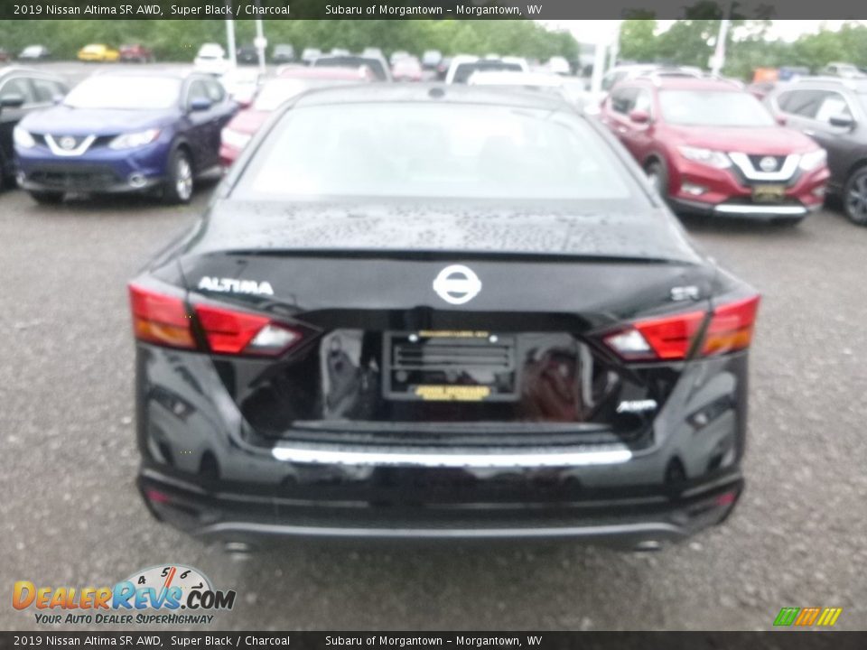 2019 Nissan Altima SR AWD Super Black / Charcoal Photo #5
