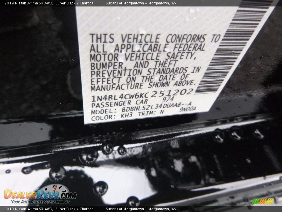 2019 Nissan Altima SR AWD Super Black / Charcoal Photo #16