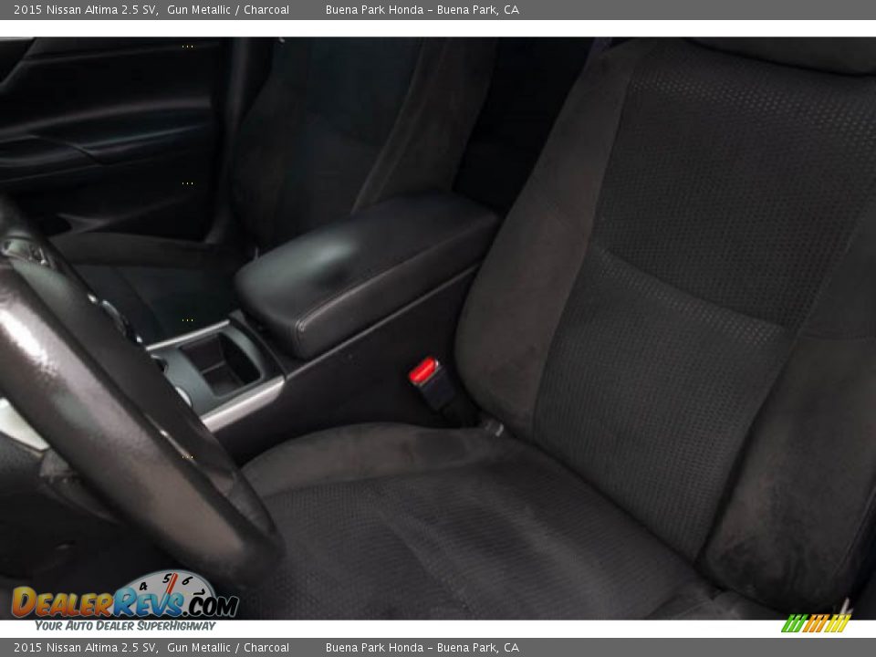 2015 Nissan Altima 2.5 SV Gun Metallic / Charcoal Photo #16