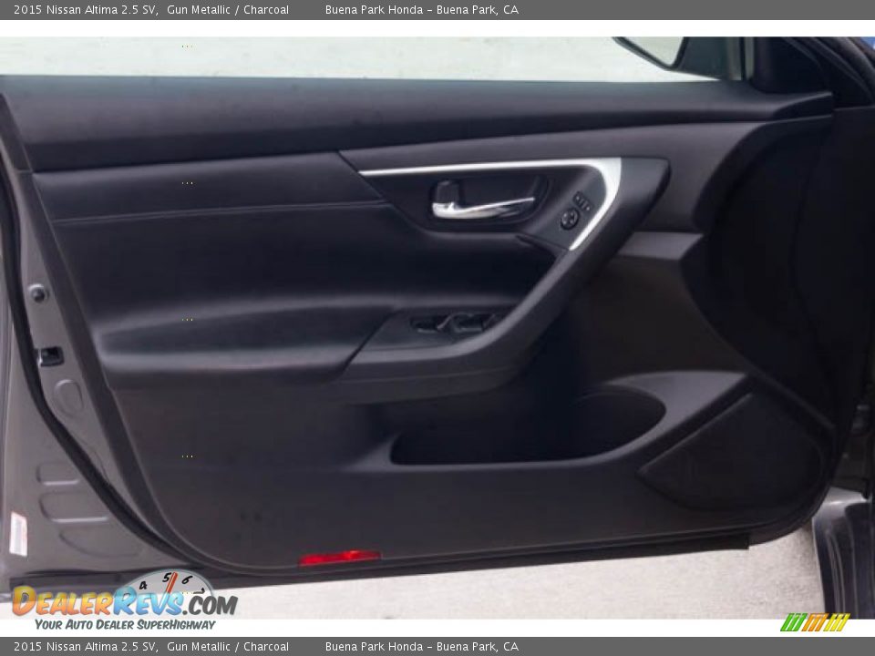 2015 Nissan Altima 2.5 SV Gun Metallic / Charcoal Photo #25