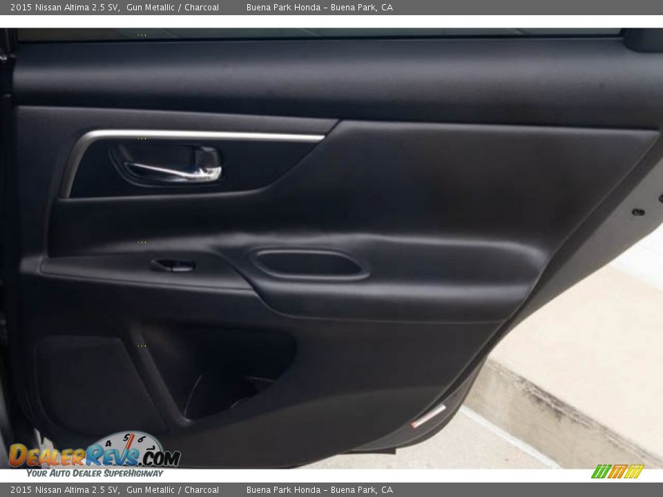 2015 Nissan Altima 2.5 SV Gun Metallic / Charcoal Photo #28