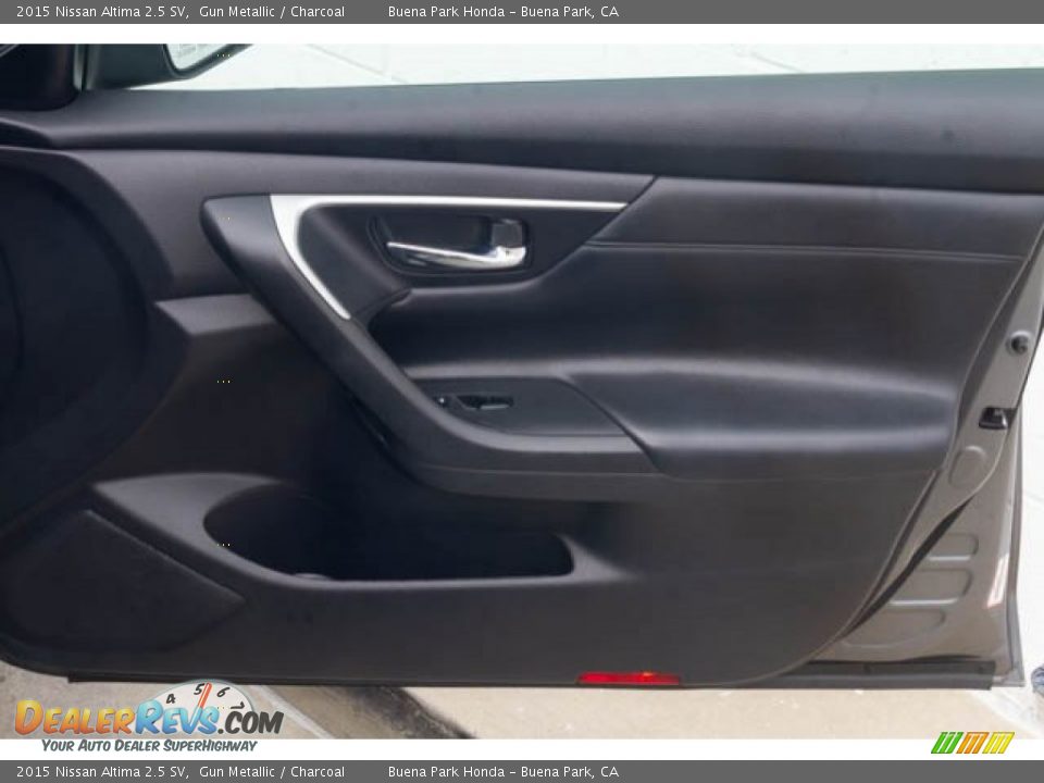 2015 Nissan Altima 2.5 SV Gun Metallic / Charcoal Photo #29