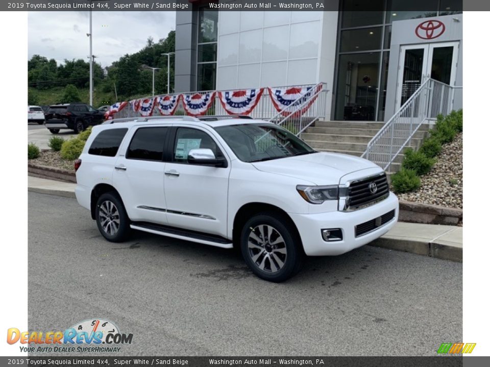 Front 3/4 View of 2019 Toyota Sequoia Limited 4x4 Photo #1