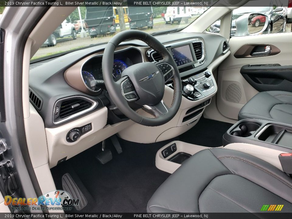 2019 Chrysler Pacifica Touring L Billet Silver Metallic / Black/Alloy Photo #7