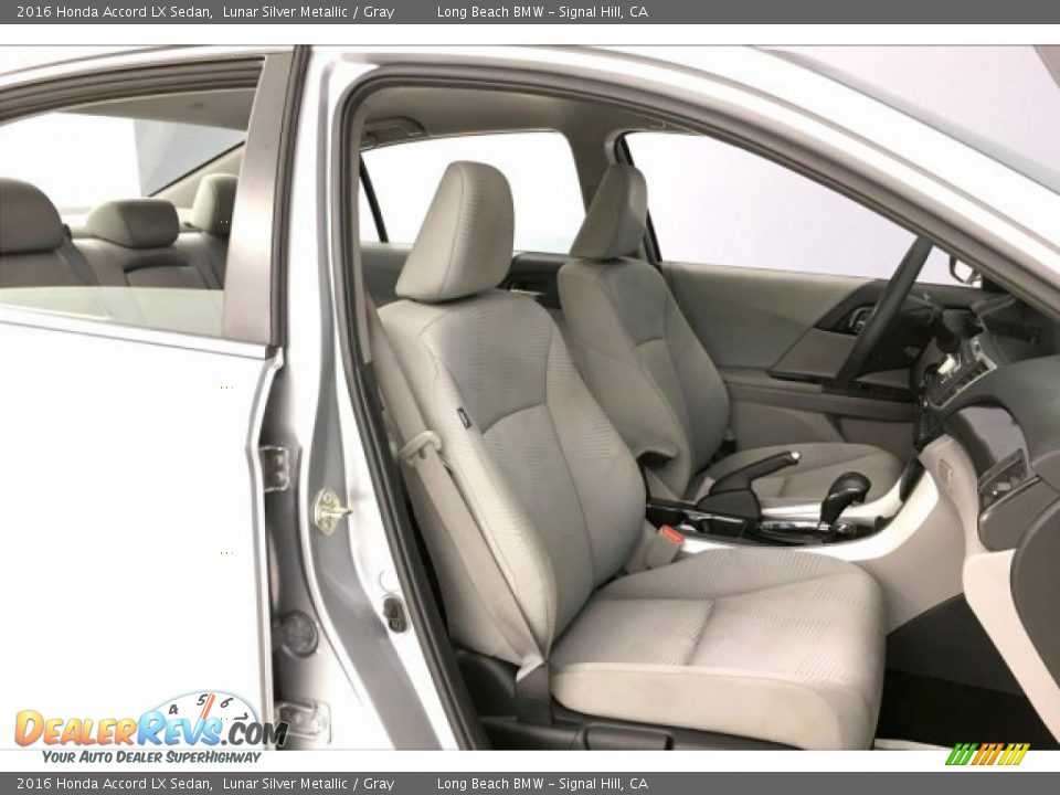 2016 Honda Accord LX Sedan Lunar Silver Metallic / Gray Photo #6