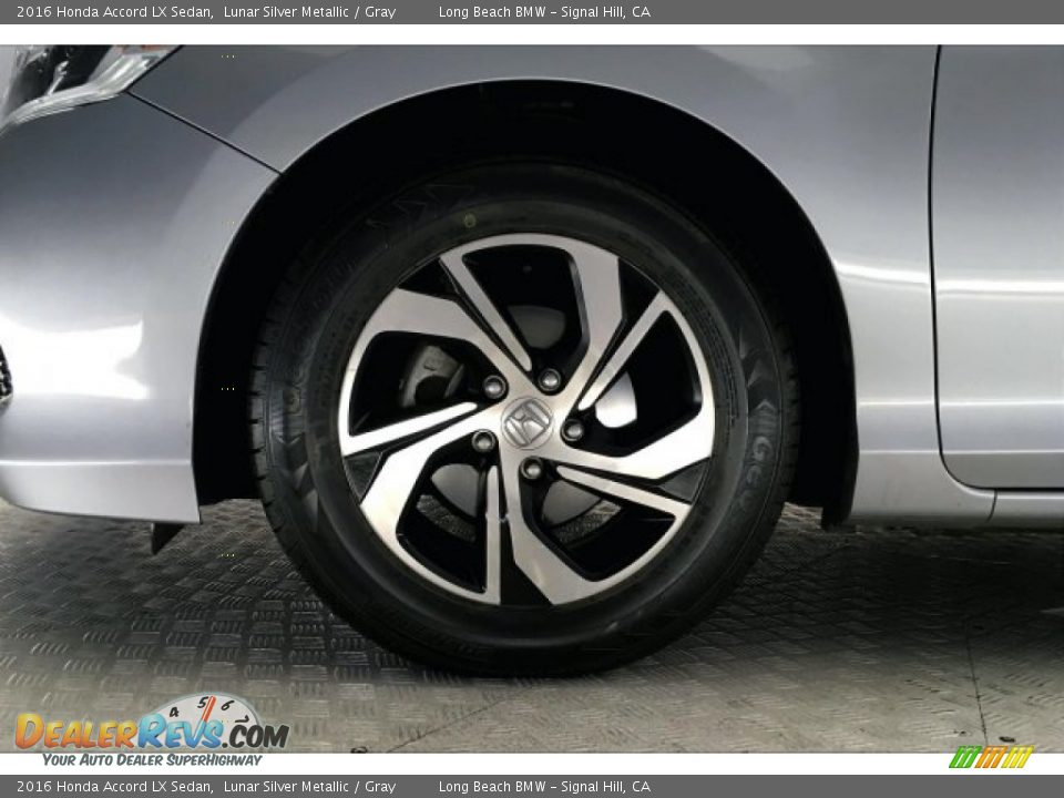 2016 Honda Accord LX Sedan Lunar Silver Metallic / Gray Photo #8