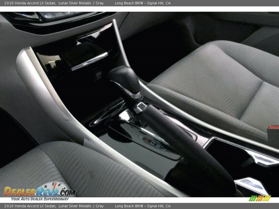 2016 Honda Accord LX Sedan Lunar Silver Metallic / Gray Photo #18