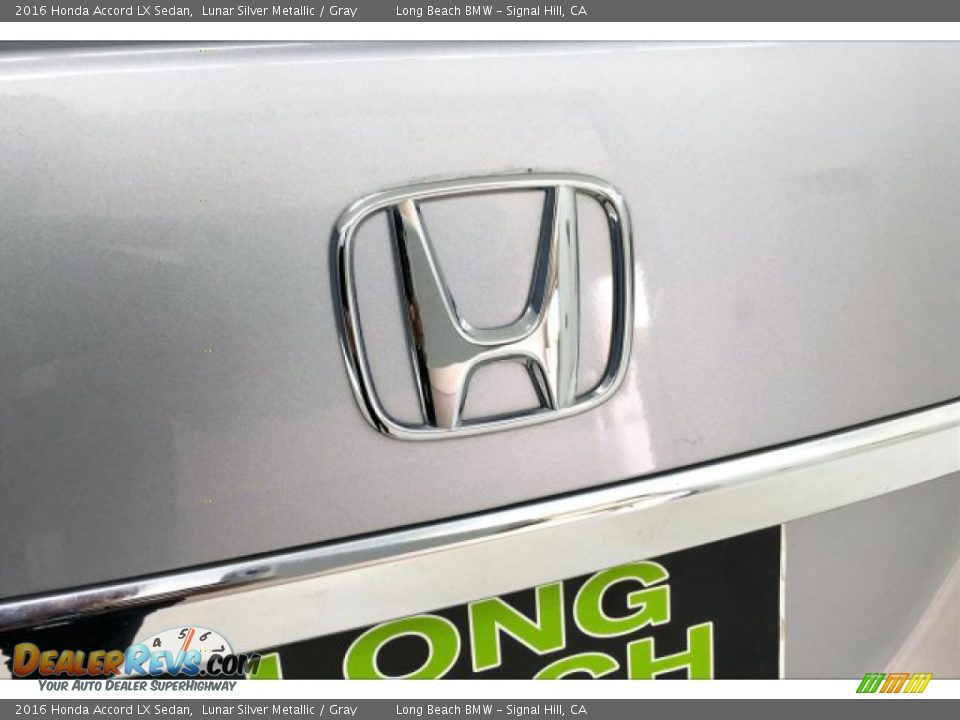 2016 Honda Accord LX Sedan Lunar Silver Metallic / Gray Photo #23