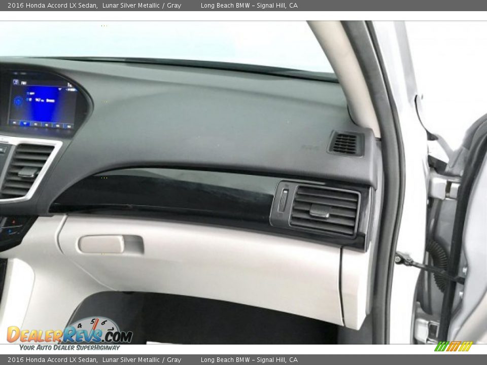 2016 Honda Accord LX Sedan Lunar Silver Metallic / Gray Photo #24