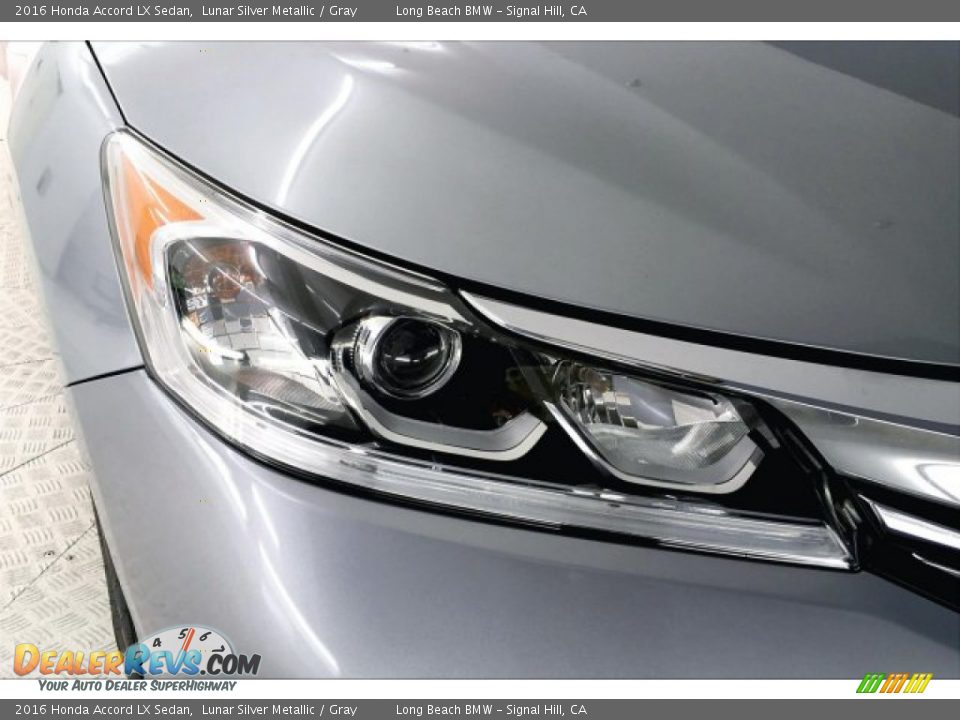 2016 Honda Accord LX Sedan Lunar Silver Metallic / Gray Photo #27