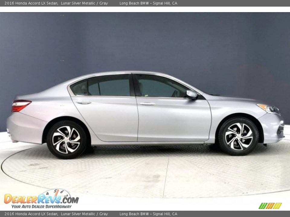 2016 Honda Accord LX Sedan Lunar Silver Metallic / Gray Photo #30