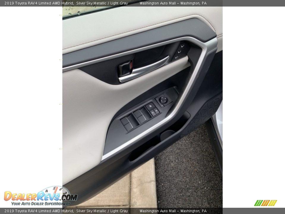 2019 Toyota RAV4 Limited AWD Hybrid Silver Sky Metallic / Light Gray Photo #9