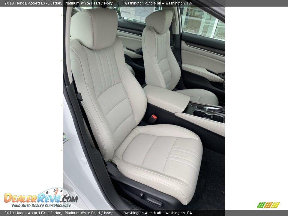 2019 Honda Accord EX-L Sedan Platinum White Pearl / Ivory Photo #26