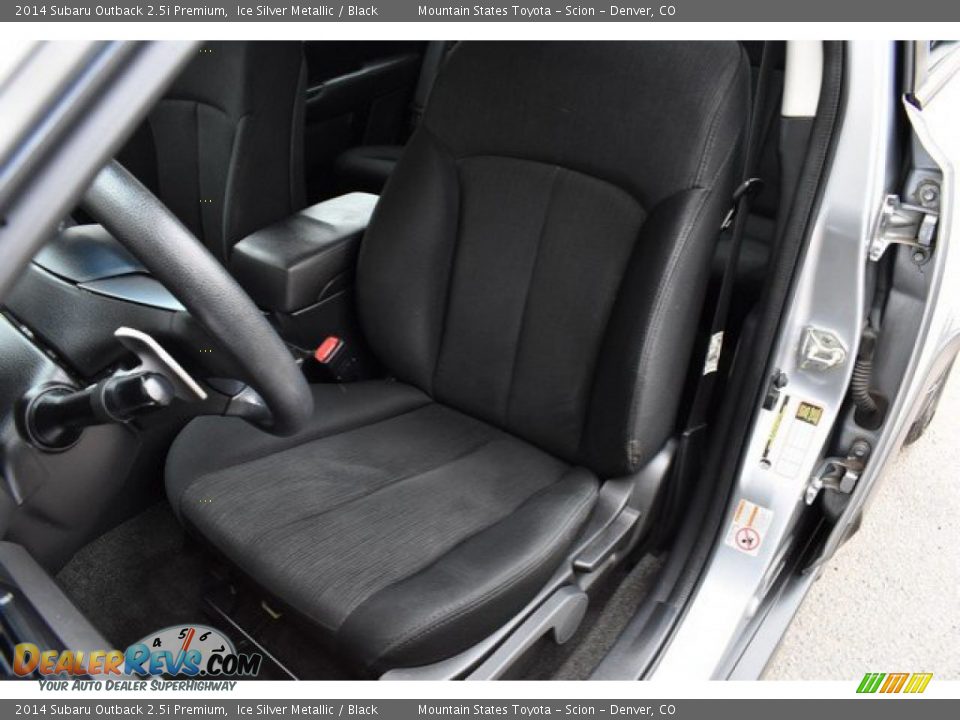 2014 Subaru Outback 2.5i Premium Ice Silver Metallic / Black Photo #12