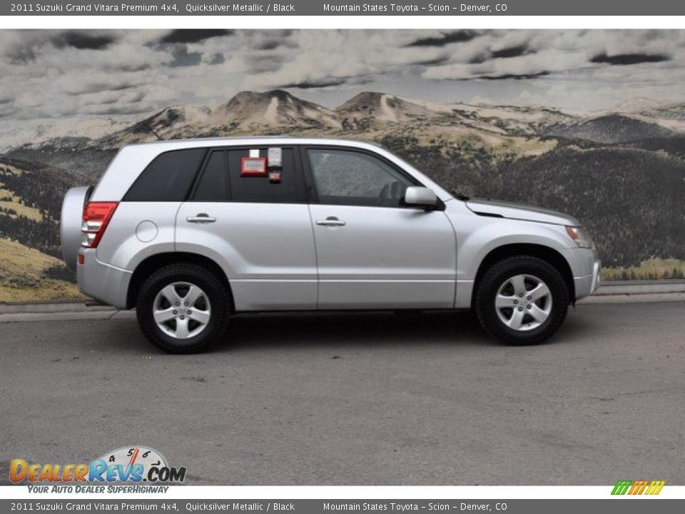 2011 Suzuki Grand Vitara Premium 4x4 Quicksilver Metallic / Black Photo #2