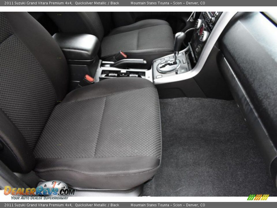 2011 Suzuki Grand Vitara Premium 4x4 Quicksilver Metallic / Black Photo #17