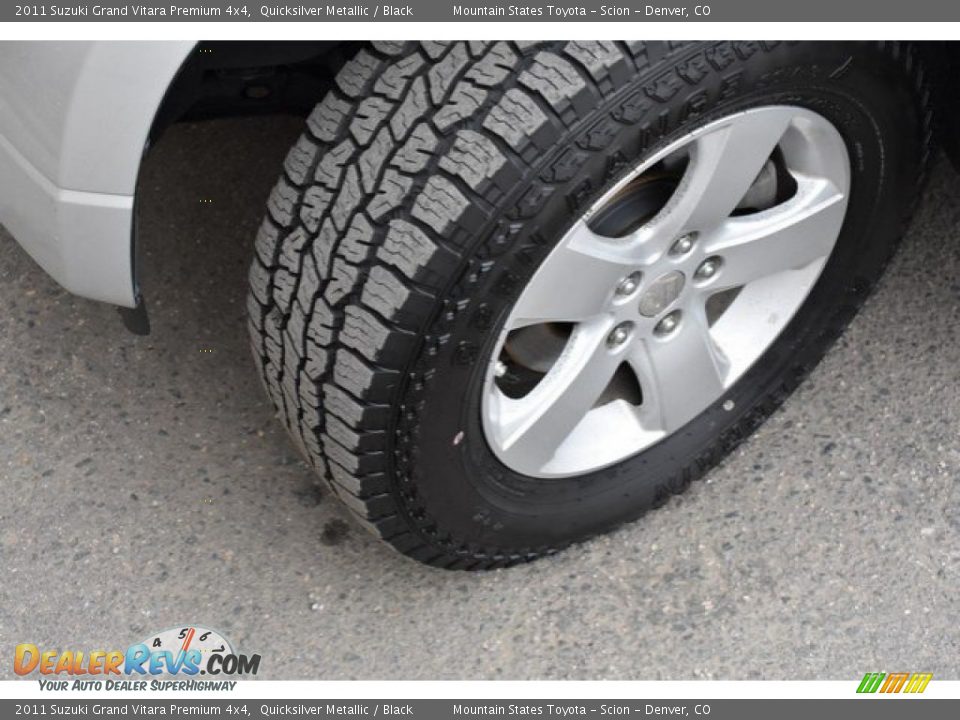 2011 Suzuki Grand Vitara Premium 4x4 Quicksilver Metallic / Black Photo #28