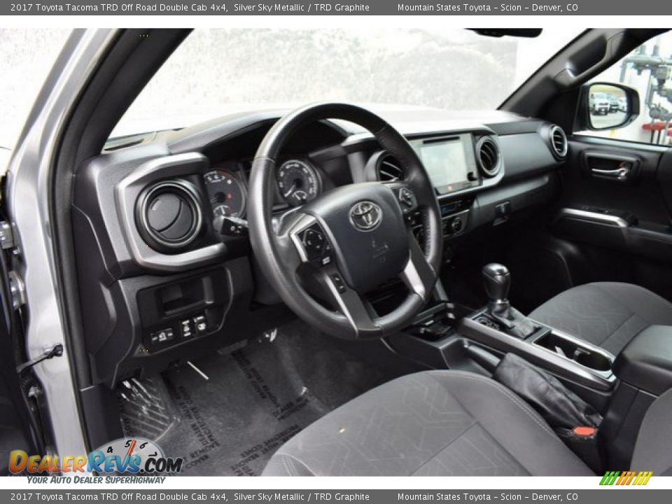 2017 Toyota Tacoma TRD Off Road Double Cab 4x4 Silver Sky Metallic / TRD Graphite Photo #10