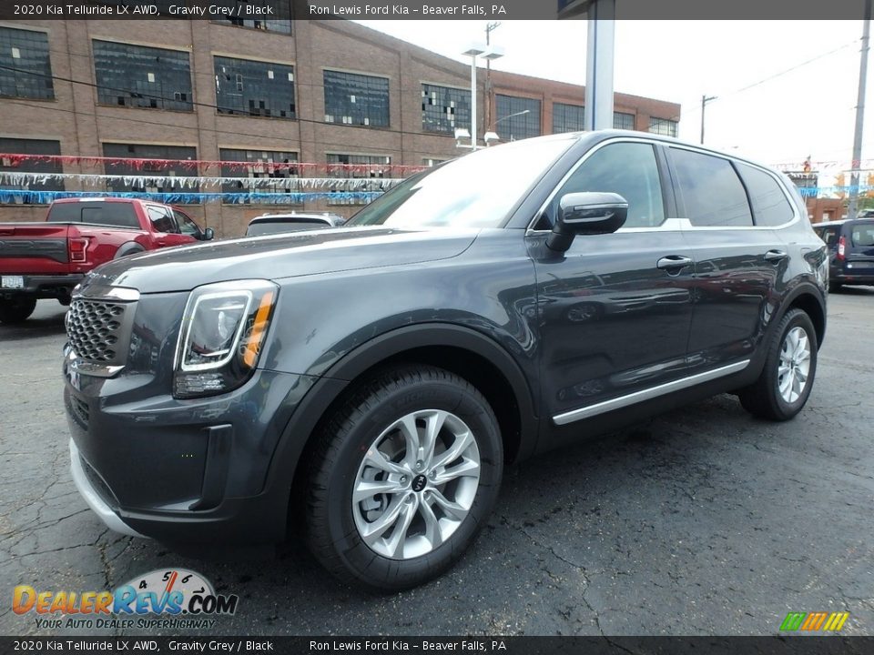 Front 3/4 View of 2020 Kia Telluride LX AWD Photo #7