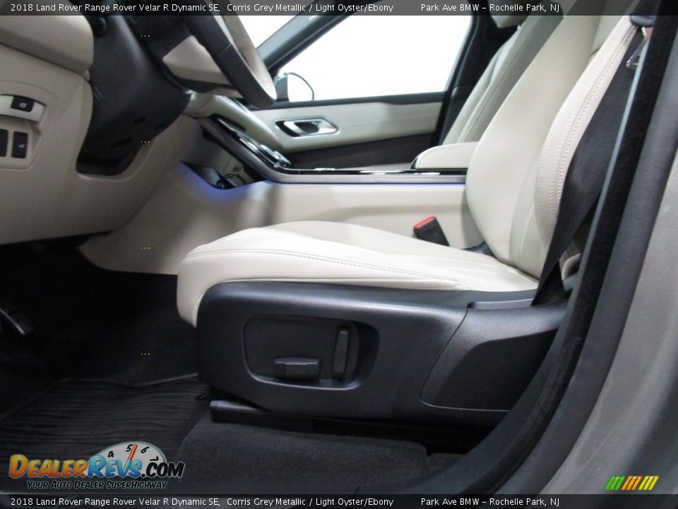 2018 Land Rover Range Rover Velar R Dynamic SE Corris Grey Metallic / Light Oyster/Ebony Photo #13