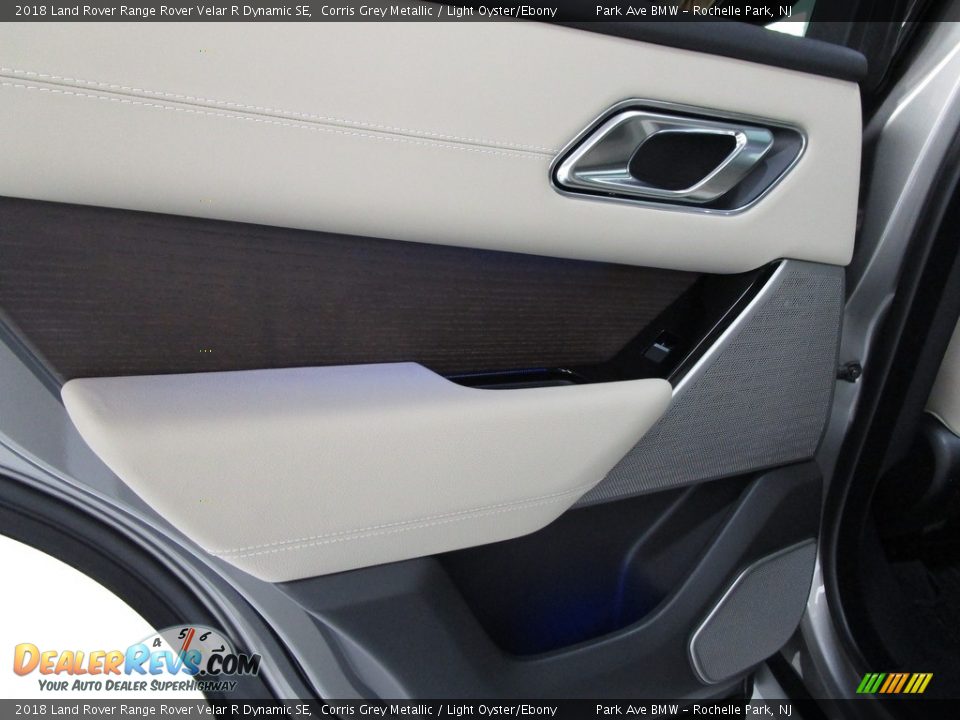 2018 Land Rover Range Rover Velar R Dynamic SE Corris Grey Metallic / Light Oyster/Ebony Photo #14
