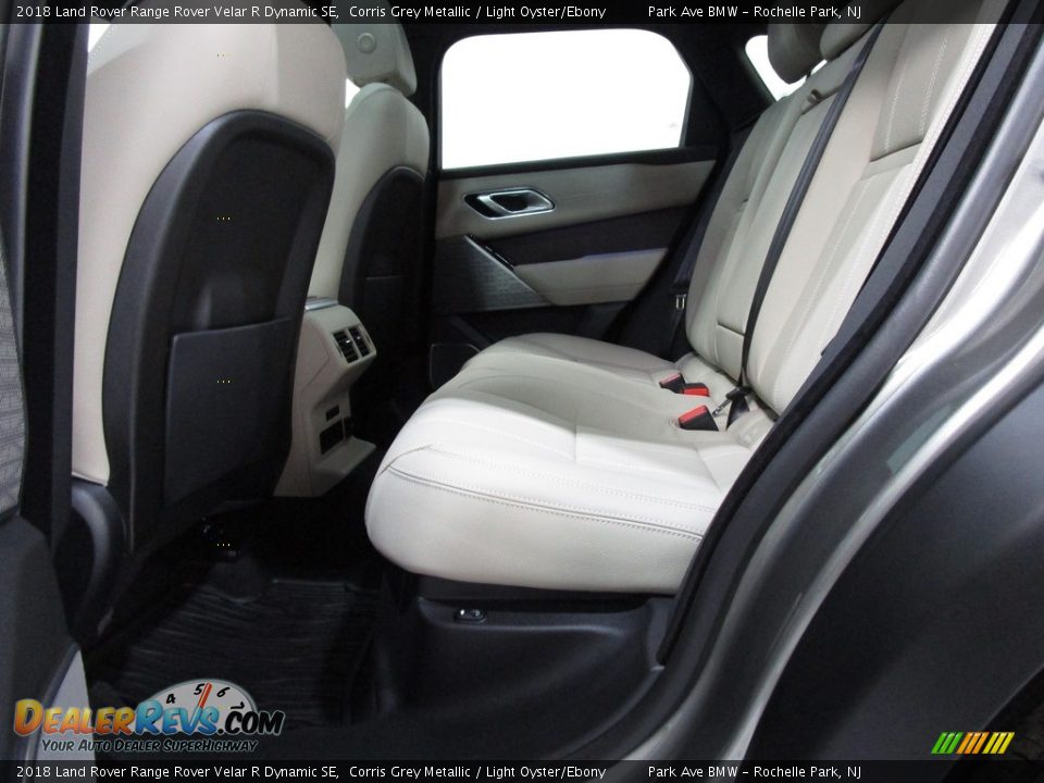 2018 Land Rover Range Rover Velar R Dynamic SE Corris Grey Metallic / Light Oyster/Ebony Photo #16