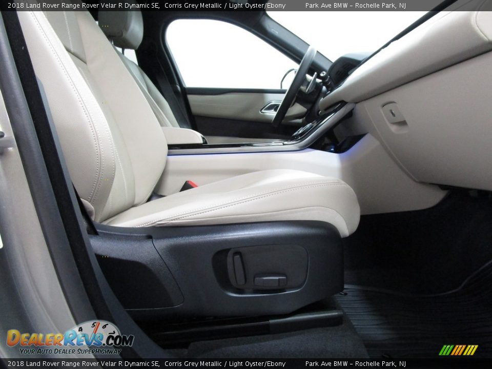 2018 Land Rover Range Rover Velar R Dynamic SE Corris Grey Metallic / Light Oyster/Ebony Photo #19