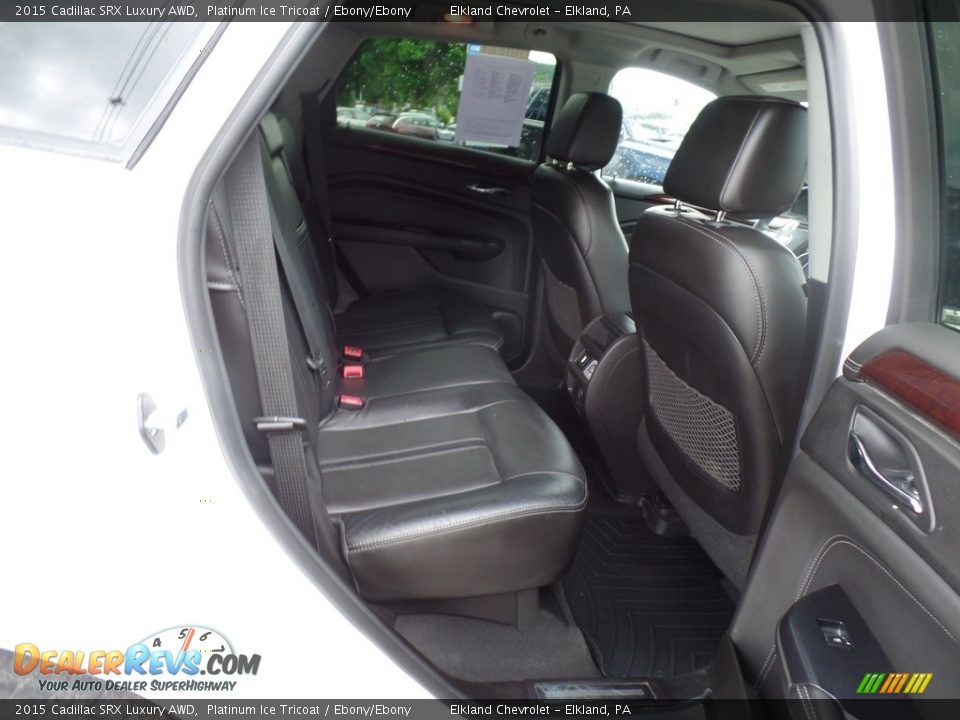 2015 Cadillac SRX Luxury AWD Platinum Ice Tricoat / Ebony/Ebony Photo #31