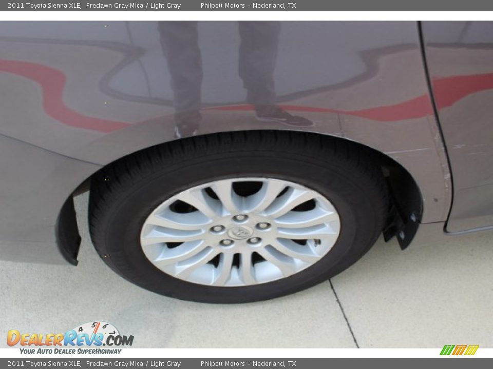 2011 Toyota Sienna XLE Predawn Gray Mica / Light Gray Photo #14