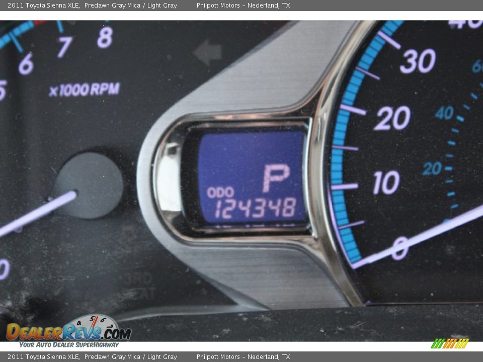 2011 Toyota Sienna XLE Predawn Gray Mica / Light Gray Photo #18