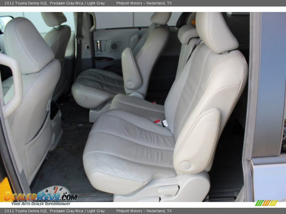2011 Toyota Sienna XLE Predawn Gray Mica / Light Gray Photo #22