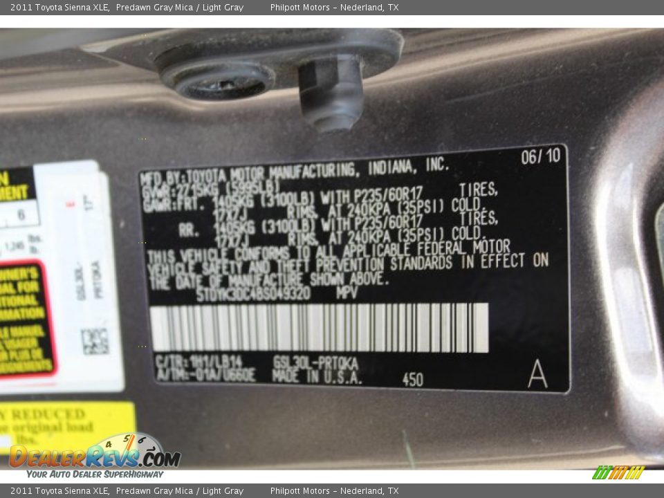 2011 Toyota Sienna XLE Predawn Gray Mica / Light Gray Photo #28