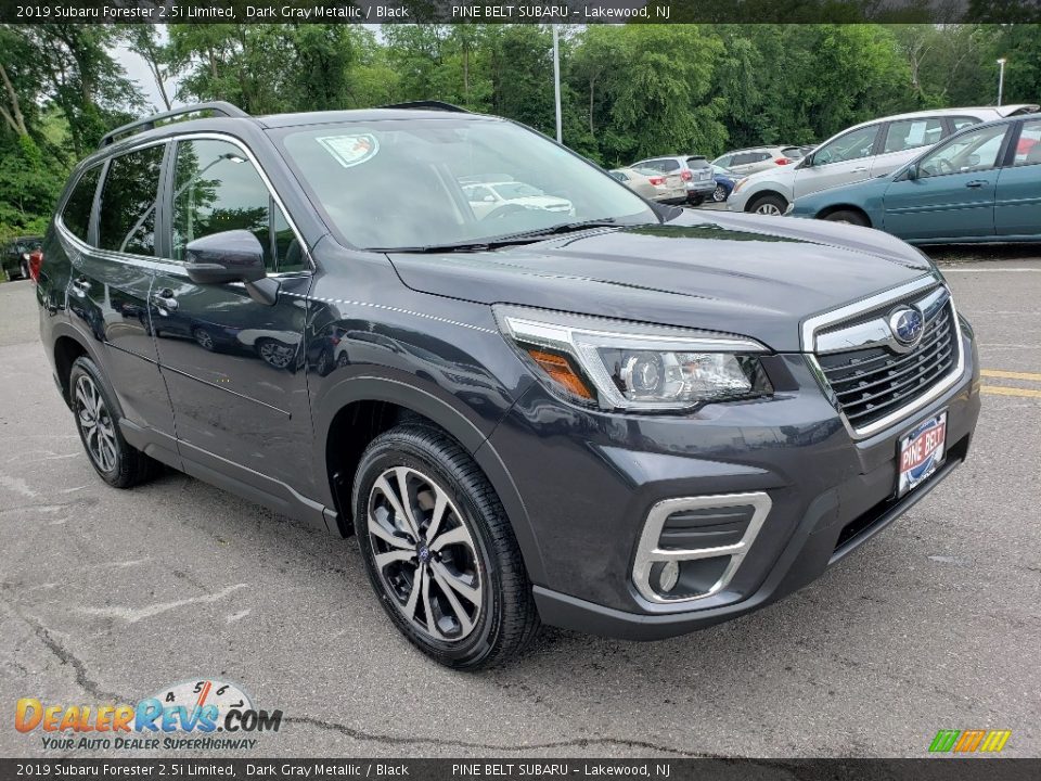 Front 3/4 View of 2019 Subaru Forester 2.5i Limited Photo #1