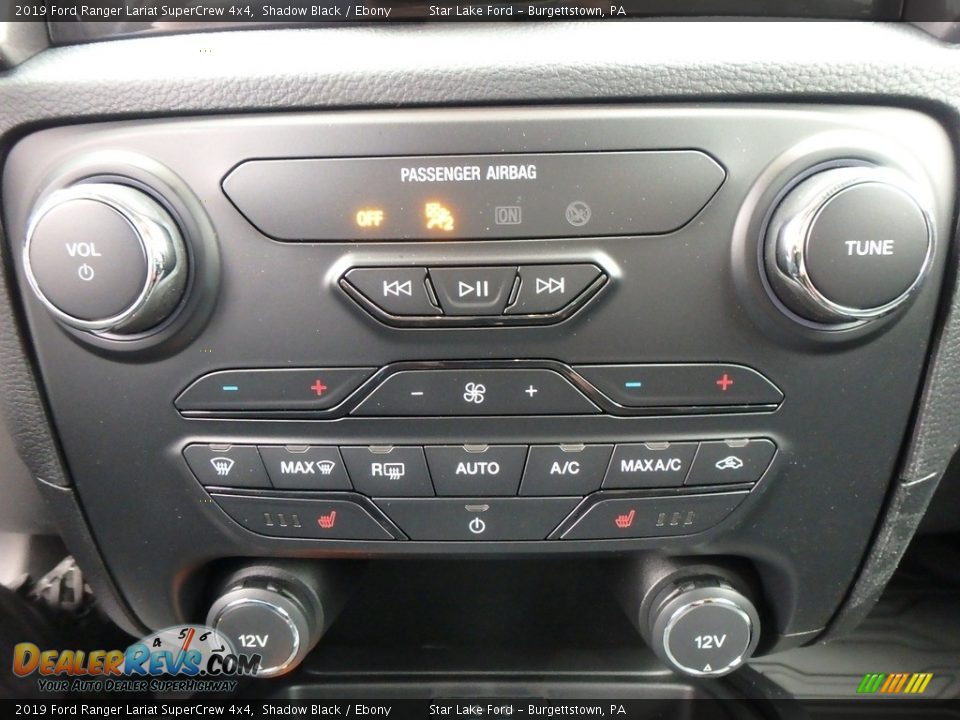 Controls of 2019 Ford Ranger Lariat SuperCrew 4x4 Photo #20